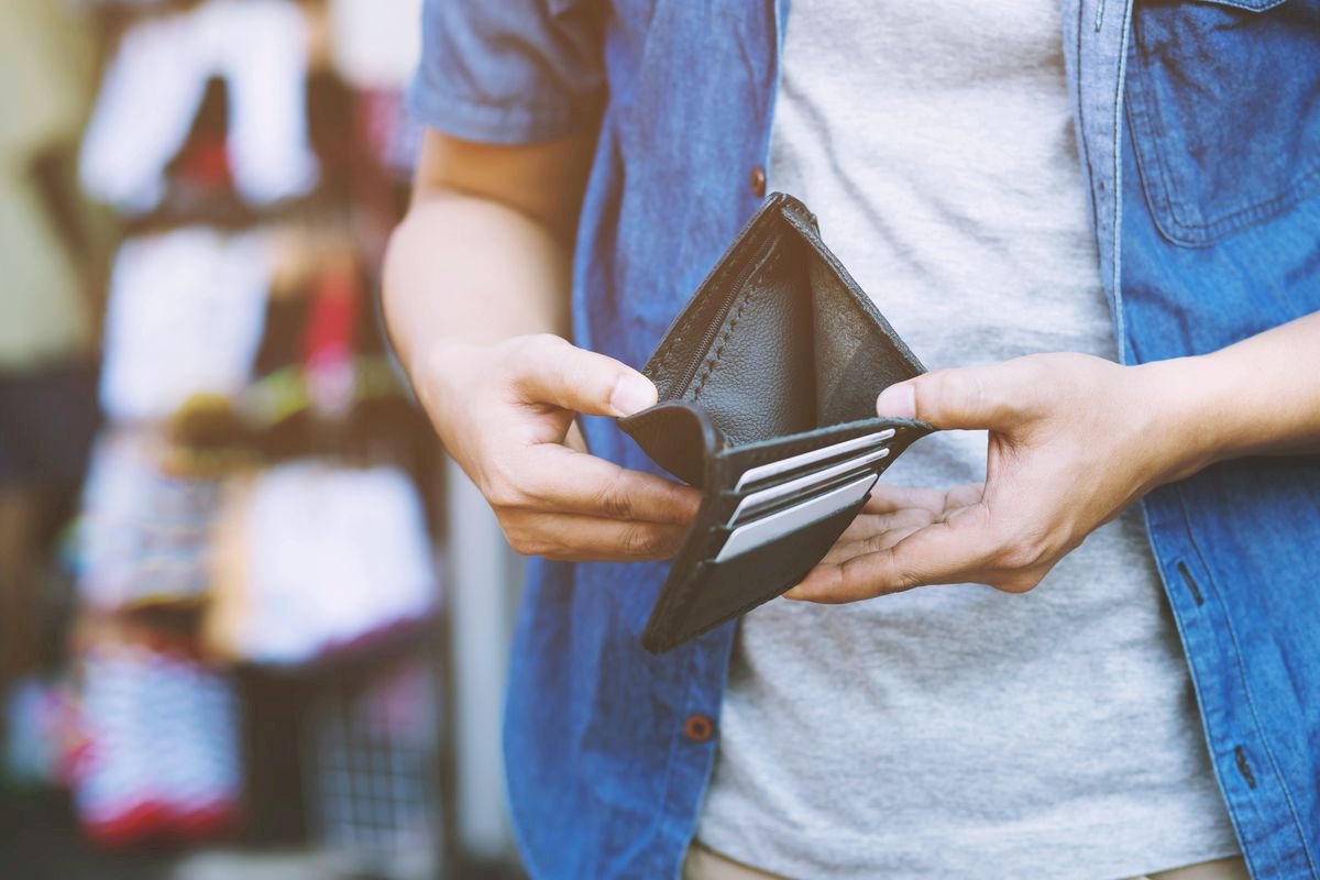 Gençler yorgun, borçlu ve umutsuz